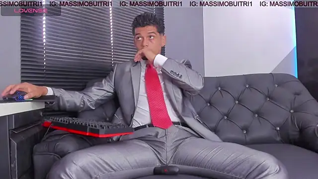 Snapshot of massimo_g chatting on June 2026 01:10:02 PM massimo g online show from June 2026 01:10:02 PM