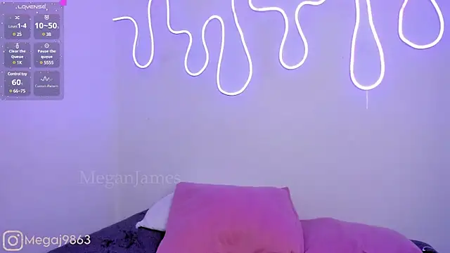 Snapshot of meganjames1 chatting on January 2025 12:31:01 PM meganjames1 online show from January 2025 12:31:01 PM