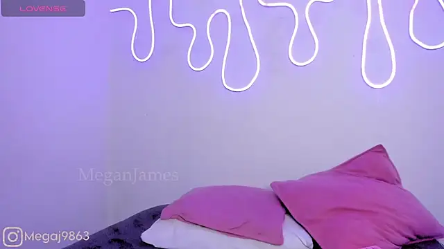 Snapshot of meganjames1 chatting on February 2025 02:55:02 PM meganjames1 online show from February 2025 02:55:02 PM