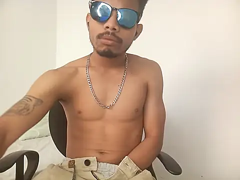 danidiazto2023 online show from March 2025 09:05:02 PM