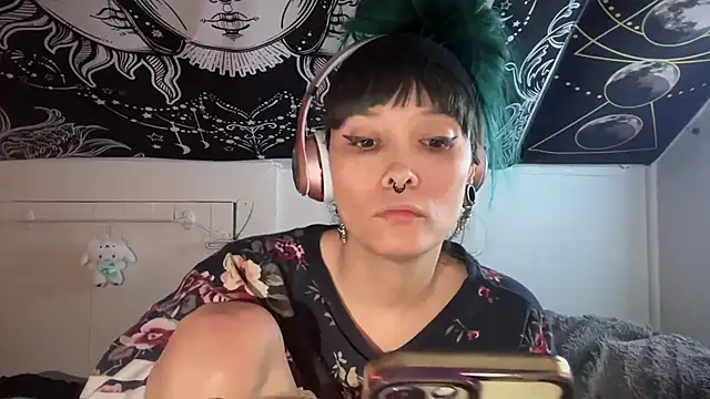 FRRANNKIE online show from January 2025 12:11:02 PM