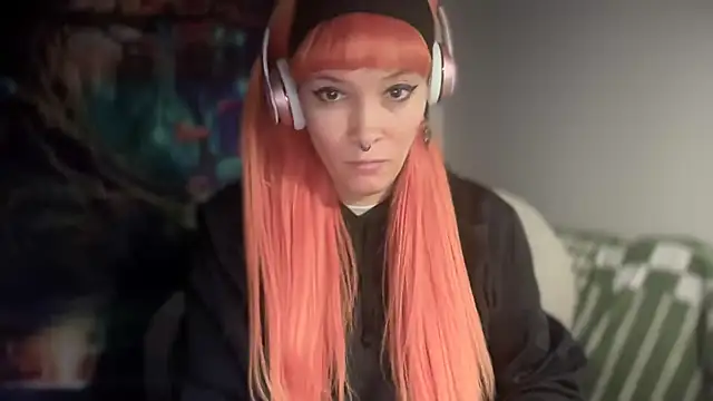 FRRANNKIE online show from December 2025 11:47:01 AM