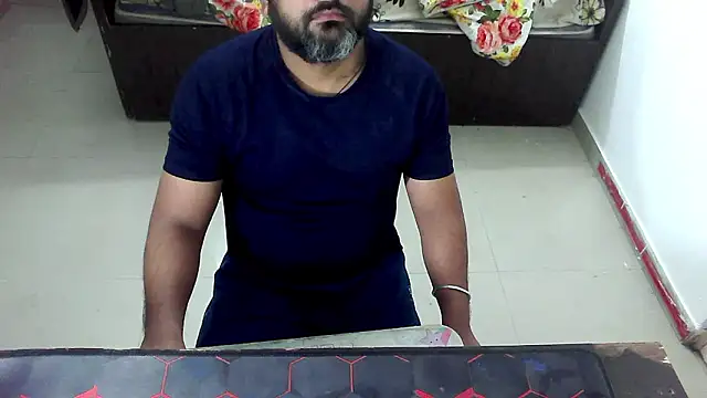 rentarob online show from February 2026 07:20:01 PM