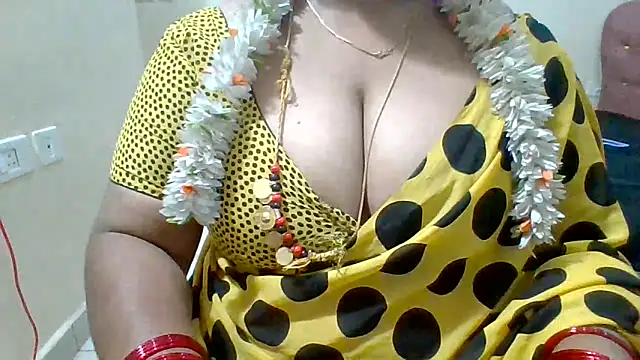 Snapshot of archanatelugu9 chatting on September 2025 07:19:02 PM archanatelugu9 online show from September 2025 07:19:02 PM