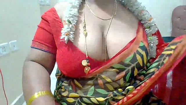 Snapshot of archanatelugu9 chatting on October 2025 07:09:02 AM archanatelugu9 online show from October 2025 07:09:02 AM