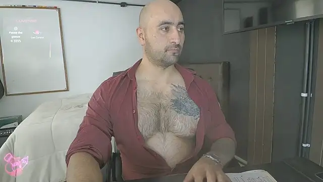 Snapshot of Leon_1234 chatting on July 2026 04:32:01 PM Leon 1234 online show from July 2026 04:32:01 PM