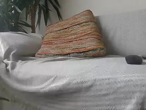 reslerkek31 online show from October 2025 08:42:01 AM