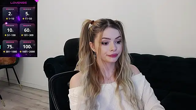 Kailynn Moenn online show from December 2024 06:28:02 PM