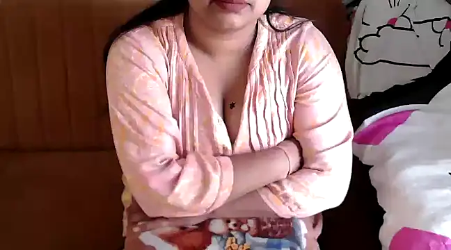 Snapshot of shivi_moto chatting on March 2025 05:57:02 AM shivi moto online show from March 2025 05:57:02 AM