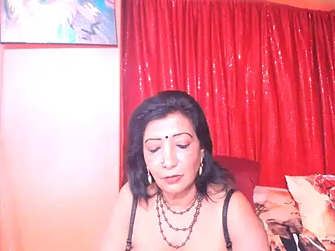 indiansarika65 online show from May 2026 04:09:02 AM
