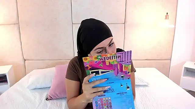 abby gibson online show from April 2026 02:28:01 PM