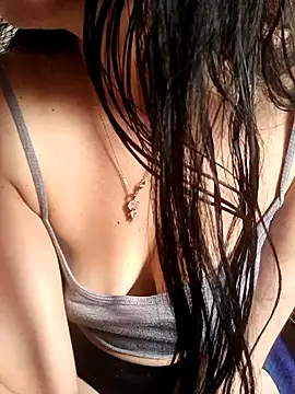 LissaThompsom online show from December 2024 02:38:02 PM