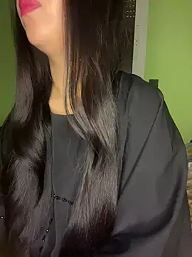 Mayacrayzi online show from February 2026 11:37:02 AM