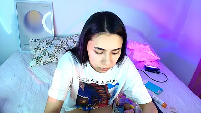 AmyOlimpo online show from April 2026 10:33:02 PM