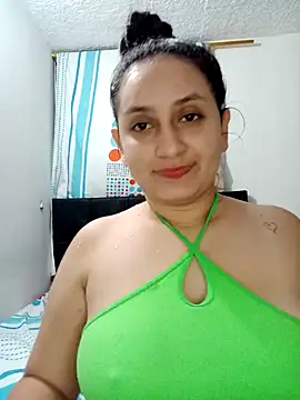 Snapshot of Angeelus2 chatting on January 2025 12:22:01 AM Angeelus2 online show from January 2025 12:22:01 AM