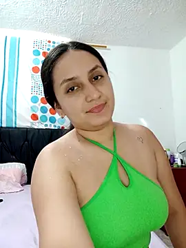 Snapshot of Angeelus2 chatting on February 2025 04:46:01 PM Angeelus2 online show from February 2025 04:46:01 PM