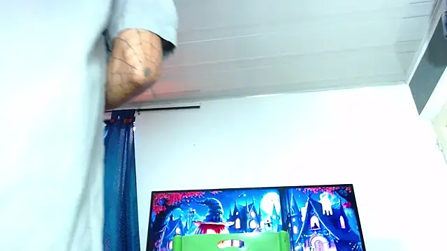 Tamarahryan online show from October 2025 04:30:02 PM