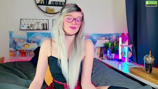 Kittychatte online show from December 2024 08:25:02 PM