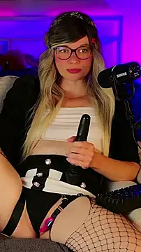 Kittychatte online show from June 2026 01:39:01 PM