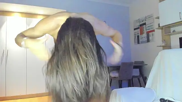 bellahot77 online show from February 2025 04:10:01 PM