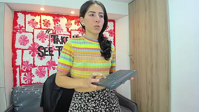 Mhelanny2 online show from February 2025 05:50:02 PM