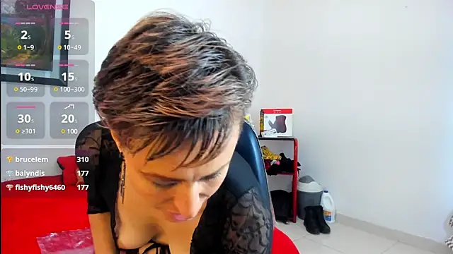 Snapshot of yasmin_goldenst chatting on March 2025 05:19:01 AM yasmin goldenst online show from March 2025 05:19:01 AM