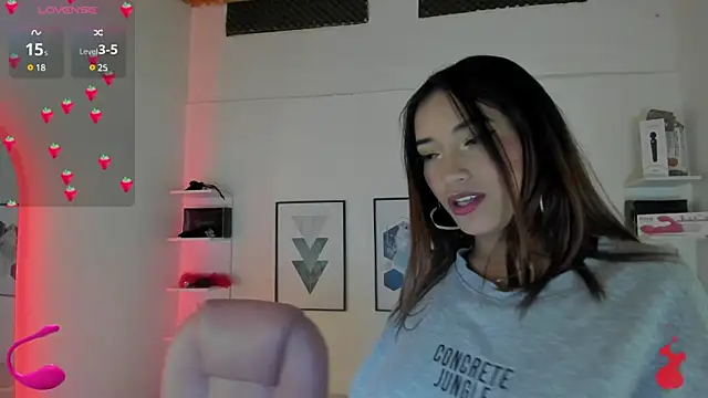 cristal  hot 1 online show from January 2025 10:02:01 AM