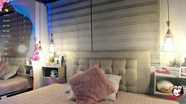 cristal  hot 1 online show from October 2025 05:11:02 AM