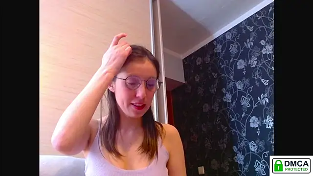 Sophi Cute online show from April 2026 12:46:01 PM