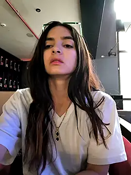 Sam Sara online show from September 2025 06:01:02 PM