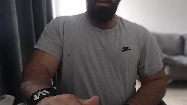 hugemachohandsome online show from September 2025 08:14:02 AM