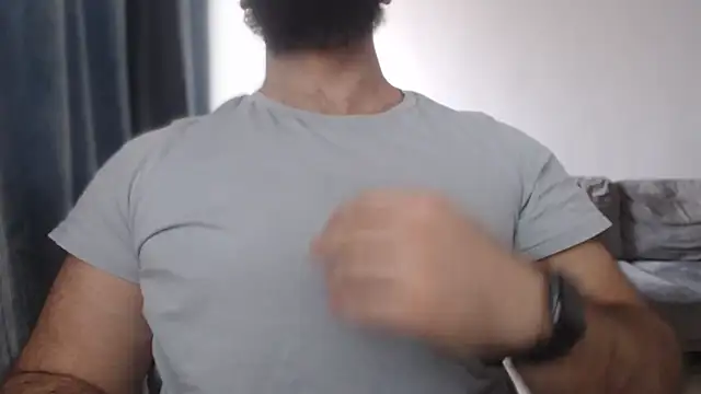 hugemachohandsome online show from November 2025 10:09:01 AM