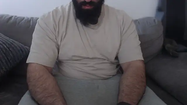 Snapshot of hugemachohandsome chatting on April 2026 05:55:01 AM hugemachohandsome online show from April 2026 05:55:01 AM