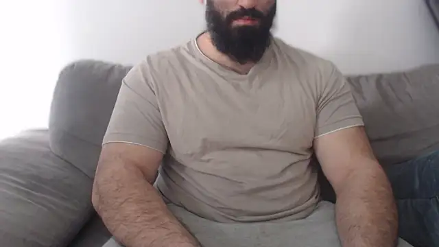 Snapshot of hugemachohandsome chatting on May 2026 06:29:01 AM hugemachohandsome online show from May 2026 06:29:01 AM