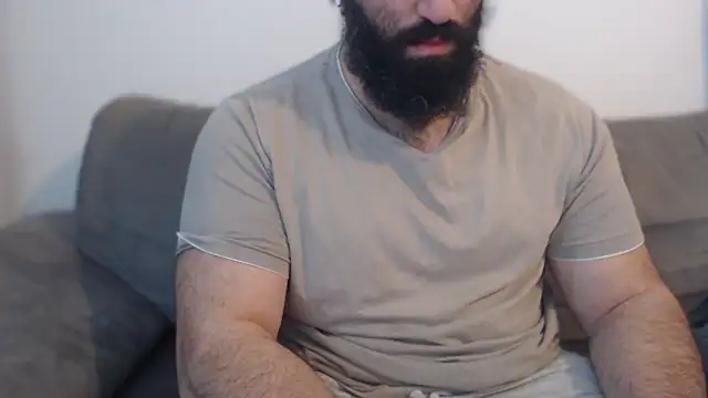 Snapshot of hugemachohandsome chatting on May 2026 07:04:02 AM hugemachohandsome online show from May 2026 07:04:02 AM