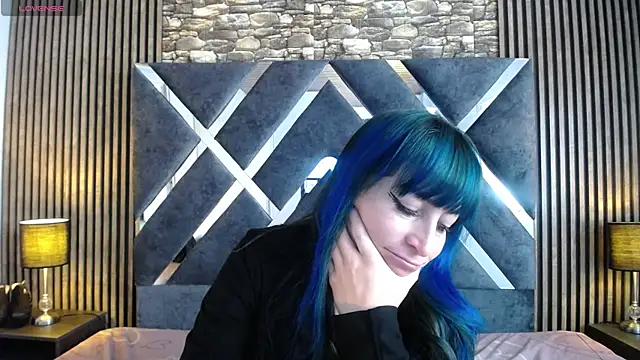 Snapshot of alicia_moom chatting on January 2025 07:23:02 PM alicia moom online show from January 2025 07:23:02 PM