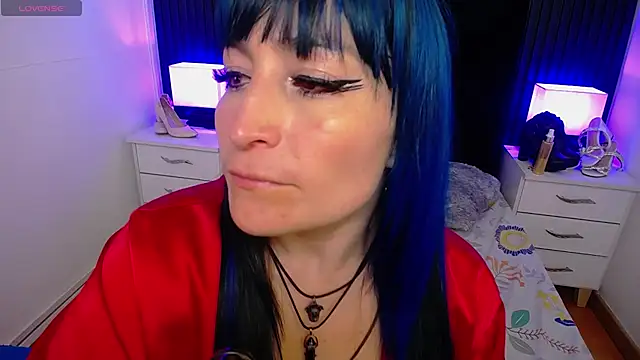 Snapshot of alicia_moom chatting on February 2025 07:38:01 PM alicia moom online show from February 2025 07:38:01 PM