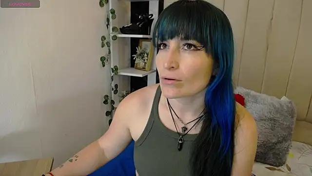 Snapshot of alicia_moom chatting on March 2025 07:28:02 PM alicia moom online show from March 2025 07:28:02 PM