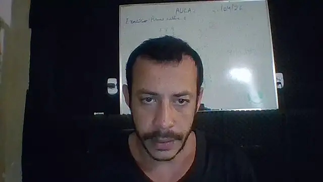Snapshot of MachoScorpionCaralho chatting on July 2026 11:39:02 AM MachoScorpionCaralho online show from July 2026 11:39:02 AM