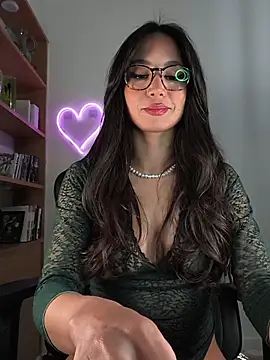 Naughty-Jessie online show from March 2026 09:52:01 PM