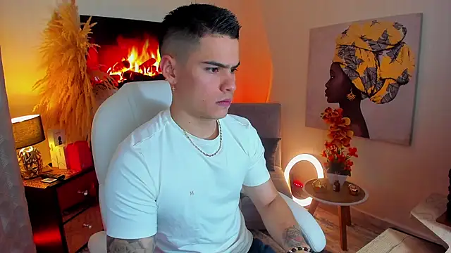 Matias Murrier online show from March 2025 02:01:02 PM