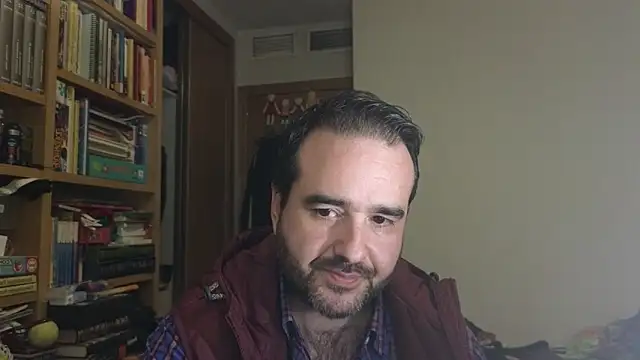 curiosillo83 online show from December 2025 03:18:02 PM