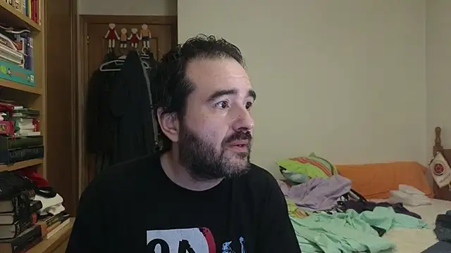 curiosillo83 online show from July 2026 06:47:02 PM