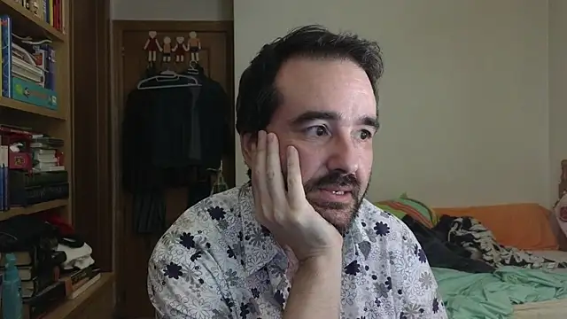 curiosillo83 online show from July 2026 06:10:02 PM