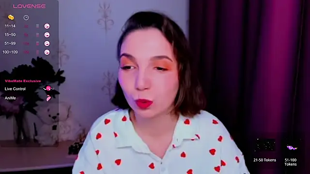 KindHazelHere  online show from November 2025 12:24:01 AM