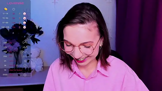 KindHazelHere  online show from March 2026 08:23:02 PM