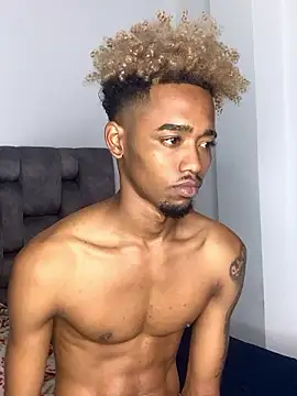 Snapshot of matatanlove chatting on December 2024 08:38:02 AM matatanlove online show from December 2024 08:38:02 AM