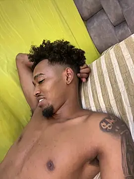 Snapshot of matatanlove chatting on March 2025 06:14:02 AM matatanlove online show from March 2025 06:14:02 AM