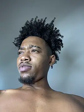 Snapshot of matatanlove chatting on October 2025 03:05:02 AM matatanlove online show from October 2025 03:05:02 AM