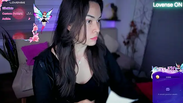 Snapshot of Lunlunera chatting on May 2026 04:08:01 AM Lunlunera online show from May 2026 04:08:01 AM